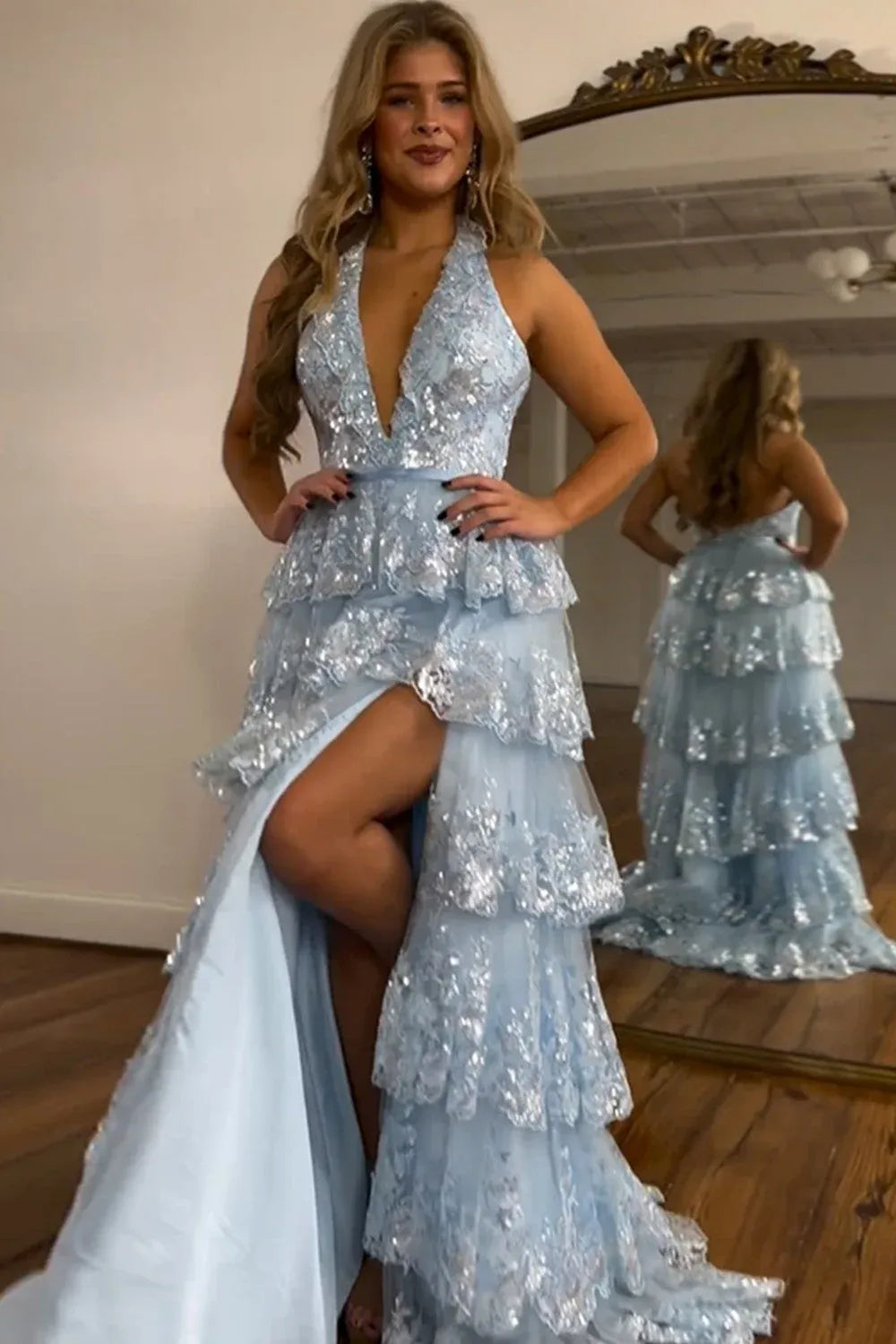 Sparkling A-Line Halter Neck Sleeveless Backless Floor-Length Tulle Prom Dress