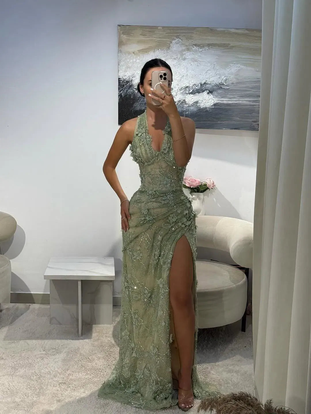 Elegant Lace Sheath Halter Sleeveless Open-Back Floor-Length Prom Dress