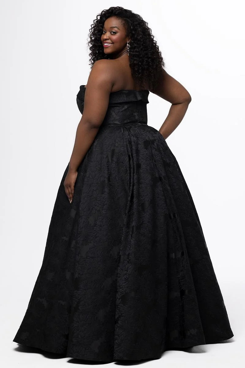 Elegant Plus Size A Line Straight Neck Strapless Jacquard Prom Dress