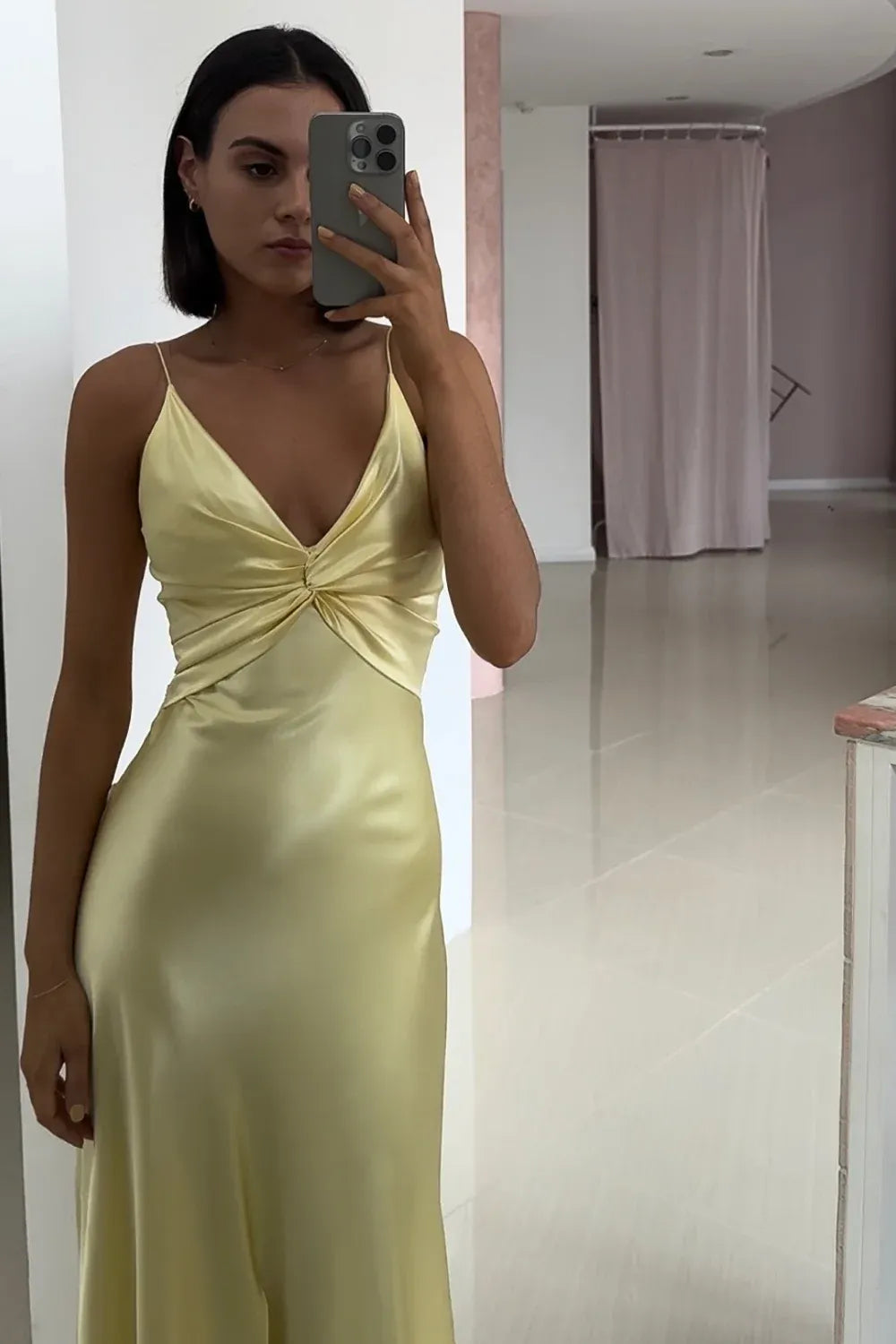 Elegant Satin Sheath V Neck Sleeveless Cutout Back Floor Length Evening Dress