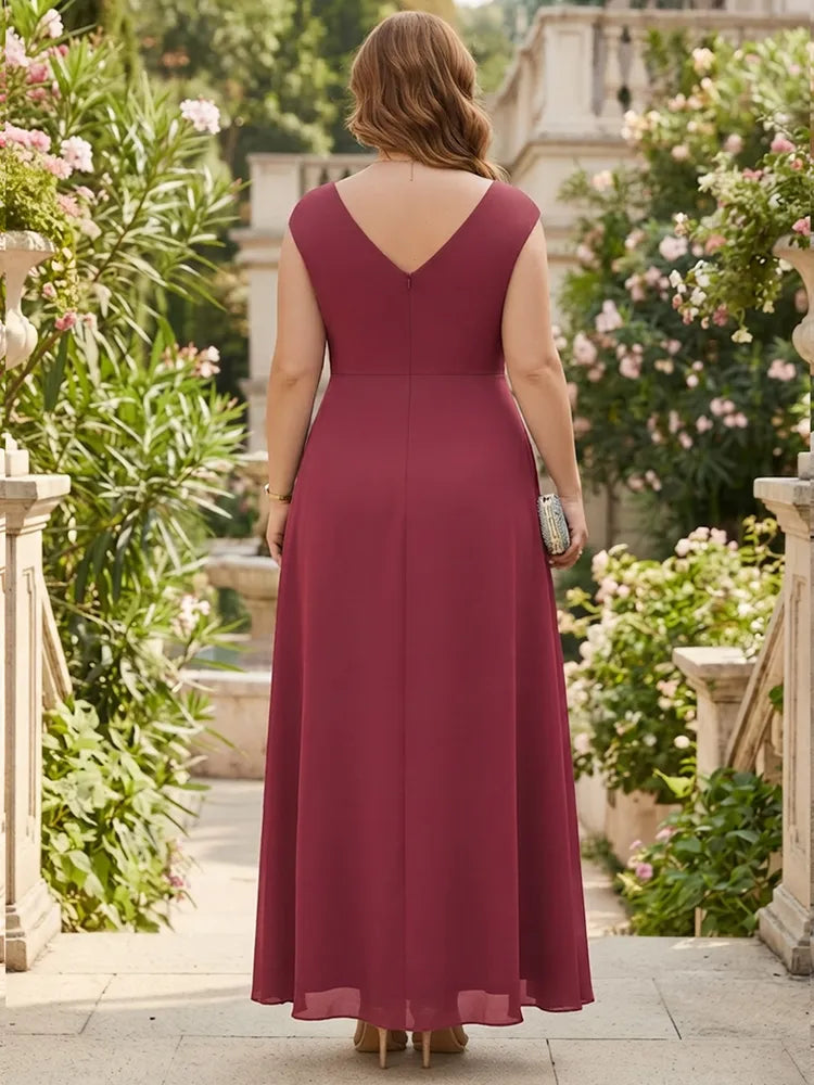 Elegant Plus Size A-Line V-Neck Sleeveless Ruffle Mother of the Bride Dress