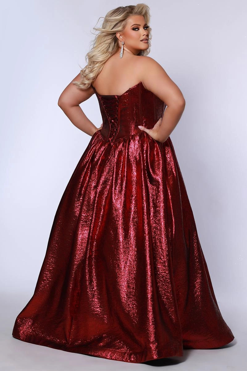 Glamorous Plus Size Ball Gown Sweetheart Strapless Metallic Floor Length Prom Dress
