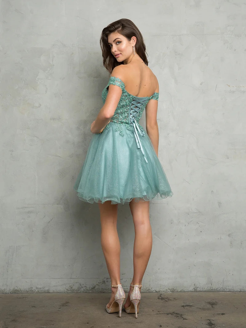 Elegant A-Line Sweetheart Off-Shoulder Lace-Up Tulle Mini Homecoming Dress