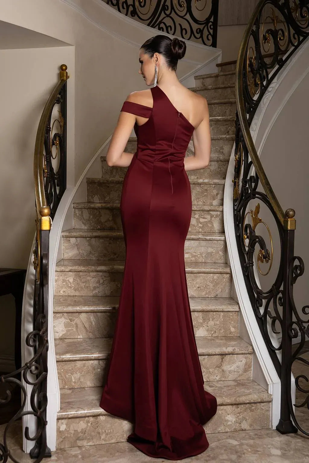 Elegant Mermaid Asymmetric One-Shoulder Zip Back Floor-Length Evening Dress