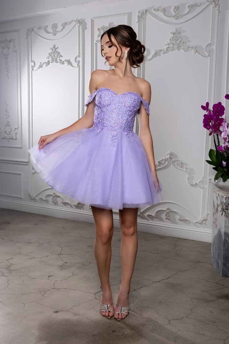 Romantic A-Line Sweetheart Off-Shoulder Lace-Up Tulle Mini Homecoming Dress