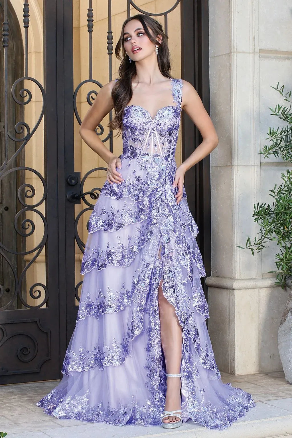Romantic A-Line Sweetheart Sleeveless Lace-Up Back Floor-Length Prom Dress