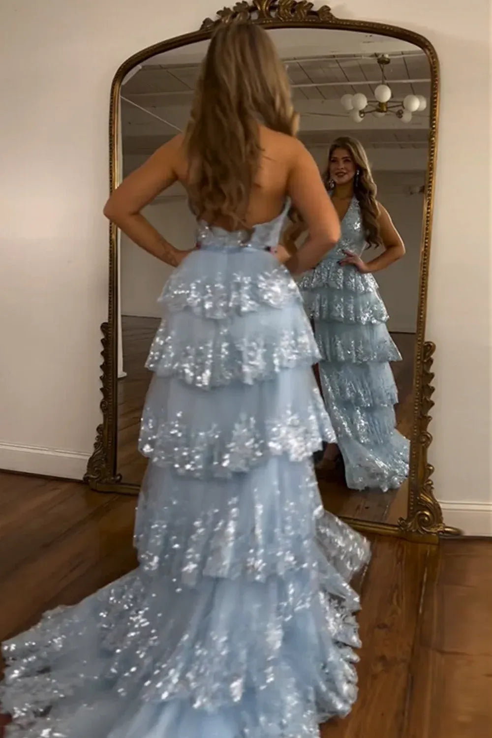 Sparkling A-Line Halter Neck Sleeveless Backless Floor-Length Tulle Prom Dress