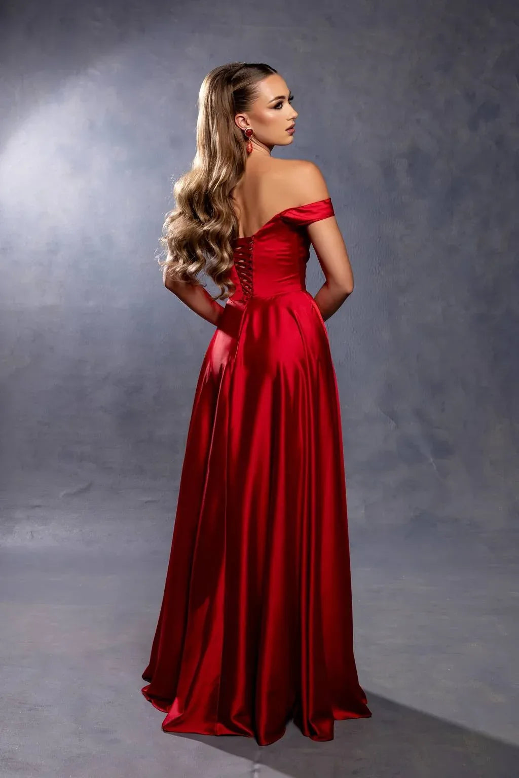 Romantic A-Line Sweetheart Off Shoulder Lace-Up Back Floor-Length Wedding Guest Dress