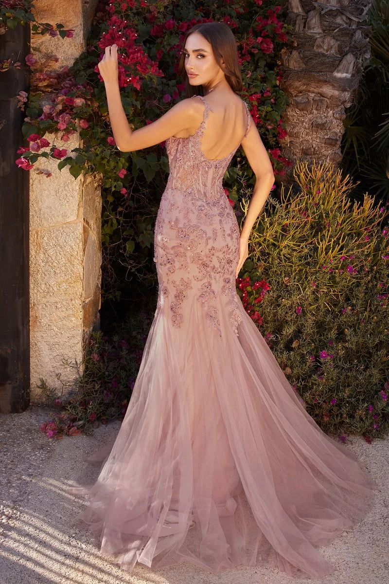 Glamorous Mermaid Sweetheart Sleeveless Scoop-Back Sequined Lace Floor-Length Prom Dress