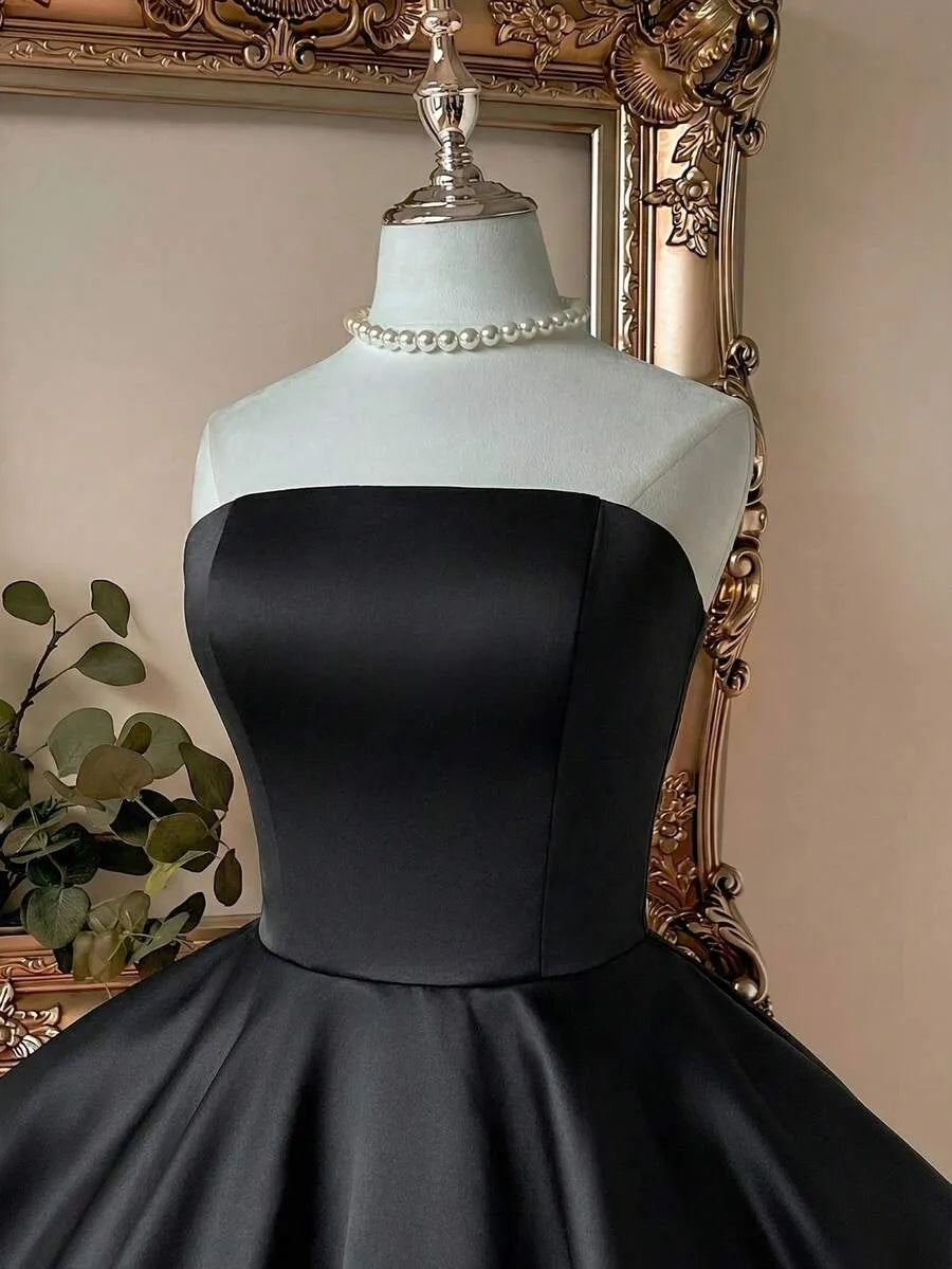 Chic A-Line Straight-Neck Strapless Lace-Up Short Homecoming Dress