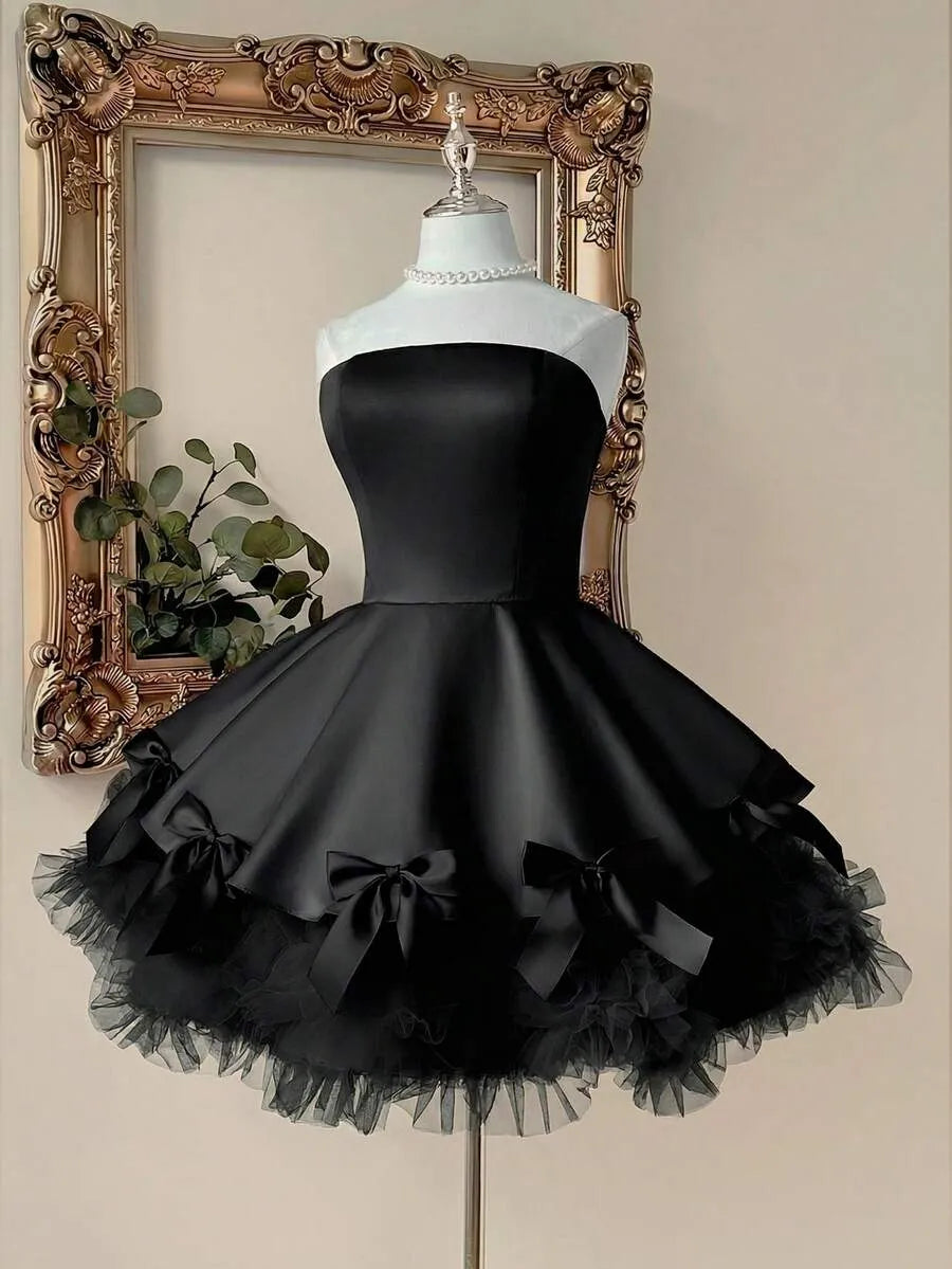 Chic A-Line Straight-Neck Strapless Lace-Up Short Homecoming Dress