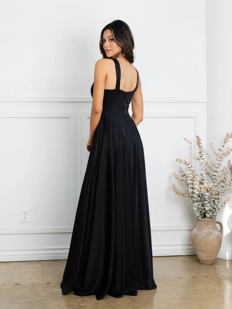 Elegant A-Line Halter Sleeveless Open-Back Slit Floor-Length Prom Dress