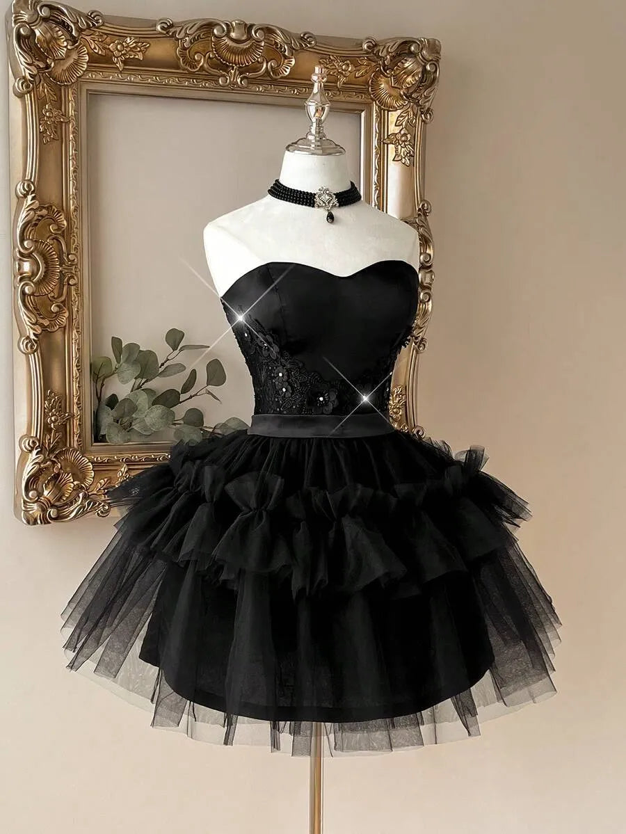 Gothic A-Line Sweetheart Strapless Ruffle Back Short Homecoming Dress