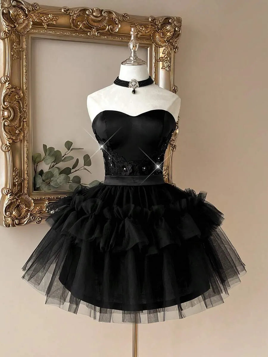 Gothic A-Line Sweetheart Strapless Ruffle Back Short Homecoming Dress