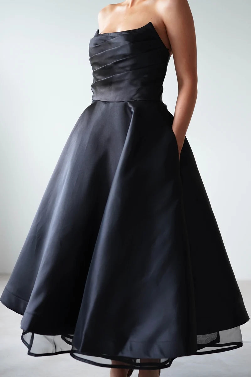 Elegant A-Line Strapless Zipper Back Flared Midi Cocktail Dress