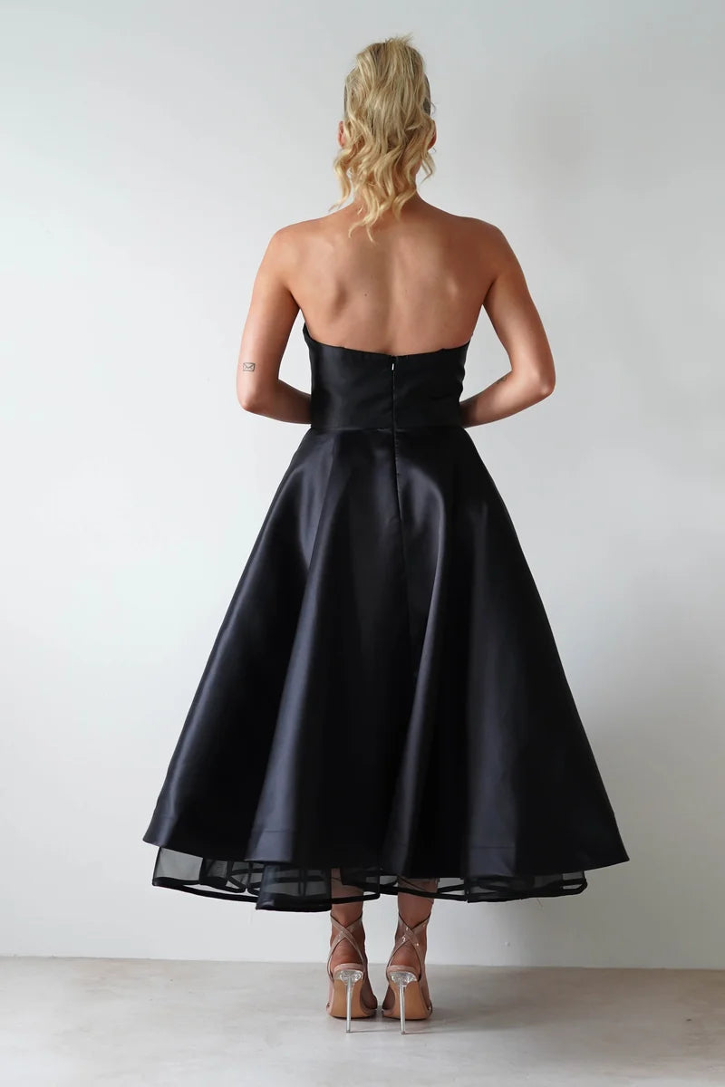 Elegant A-Line Strapless Zipper Back Flared Midi Cocktail Dress