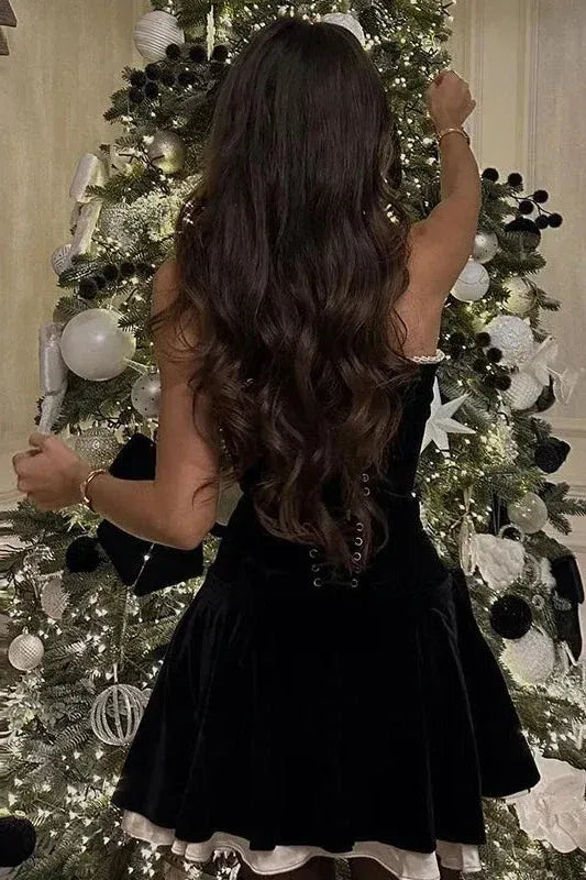 Chic A-Line Straight Neck Strapless Lace-Up Back Mini Homecoming Dress