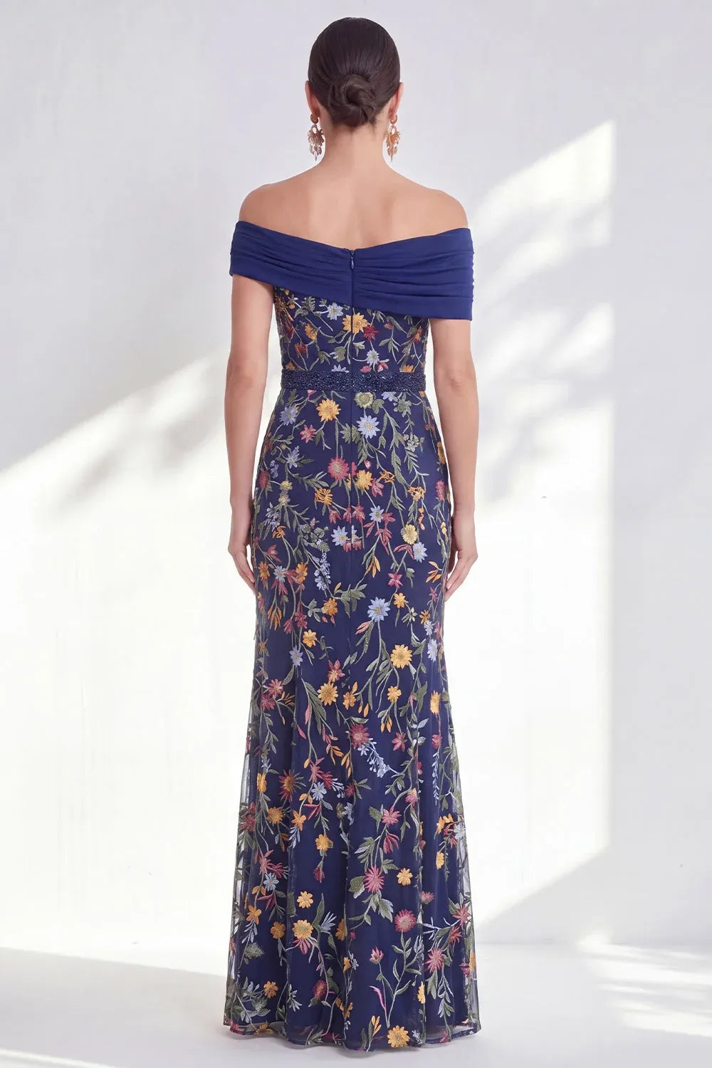 Romantic Tulle A-Line Off-Shoulder Short-Sleeve Zipper-Back Floor-Length Mother of the Bride Dress