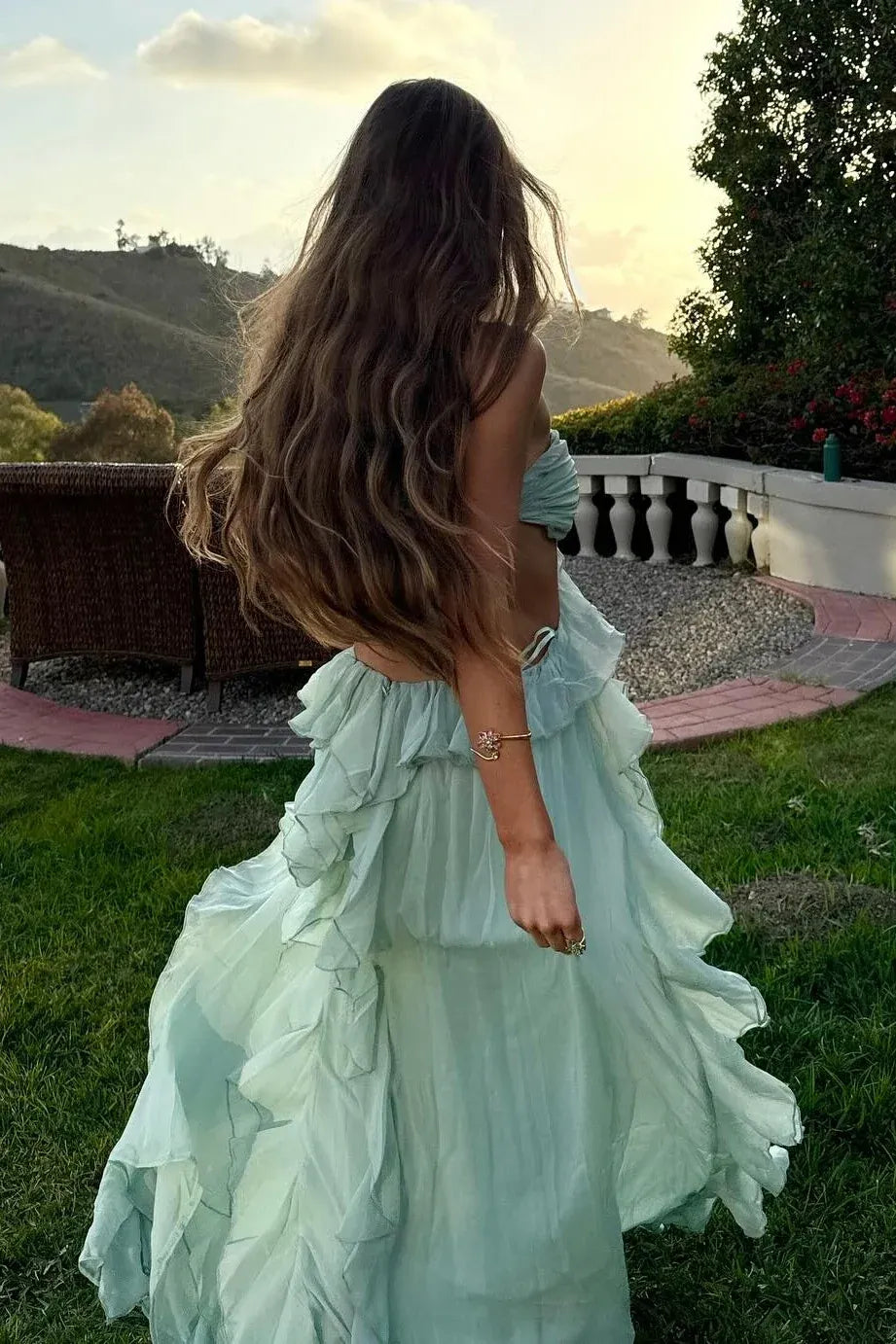 Romantic A-Line Sweetheart Sleeveless Tie-Back Floor-Length Chiffon Prom Dress