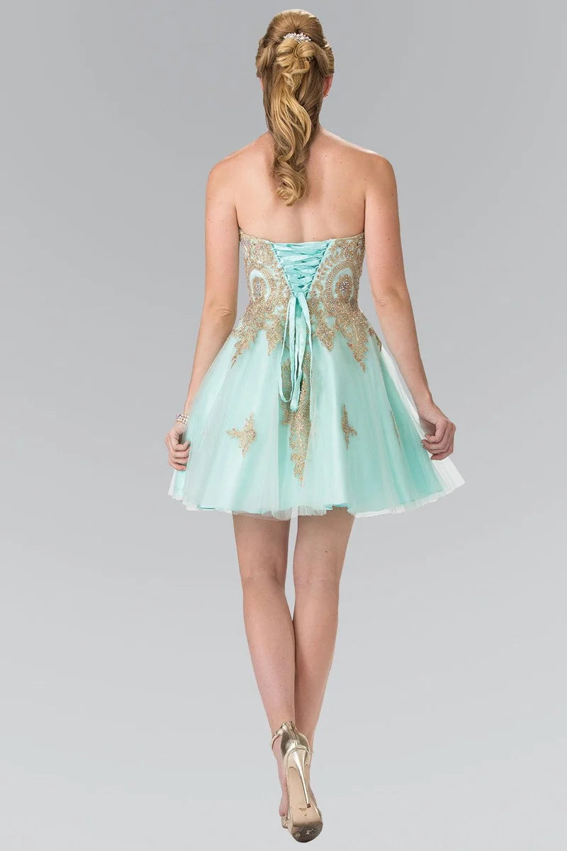 Romantic A-Line Sweetheart Strapless Lace-Up Tulle Mini Homecoming Dress