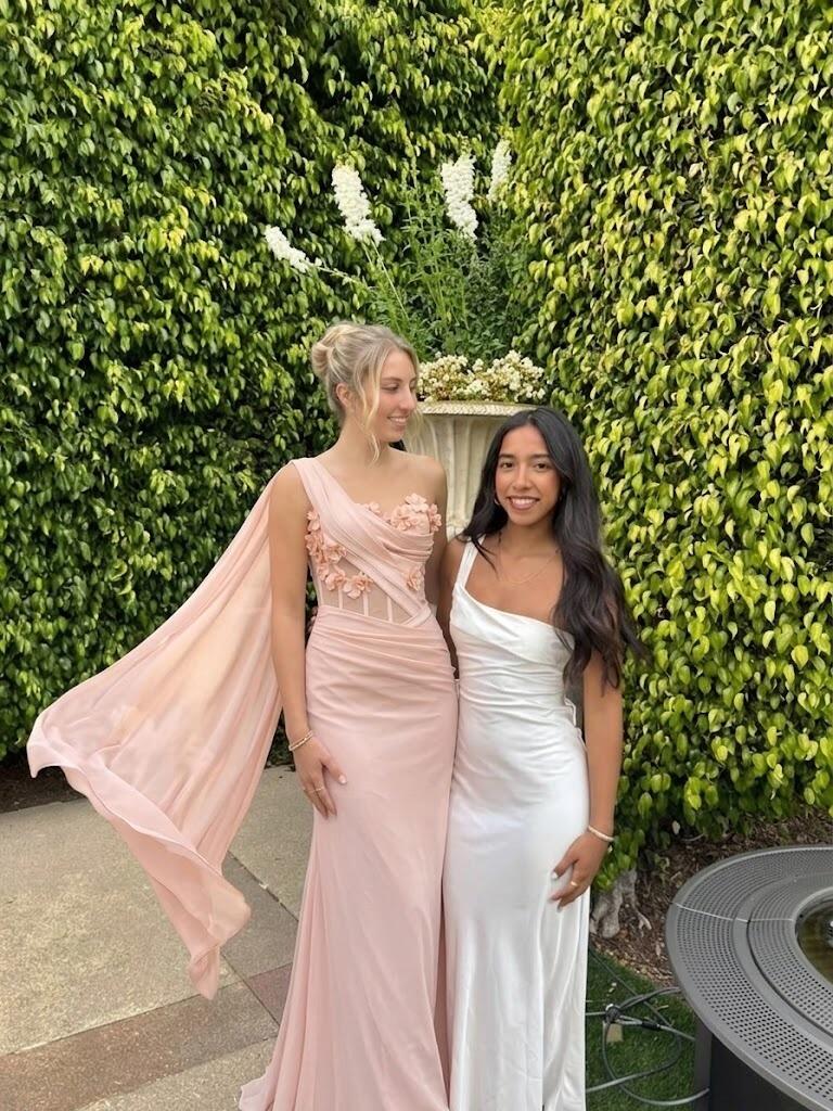 Romantic Sheath Asymmetric Neck Sleeveless Chiffon Floor Length Evening Dress