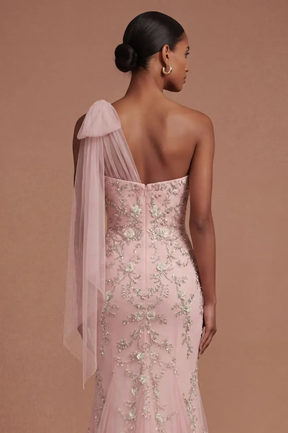 Romantic Blush Mermaid Sweetheart One-Shoulder Bow Zipper-Back Floor-Length Prom Dress