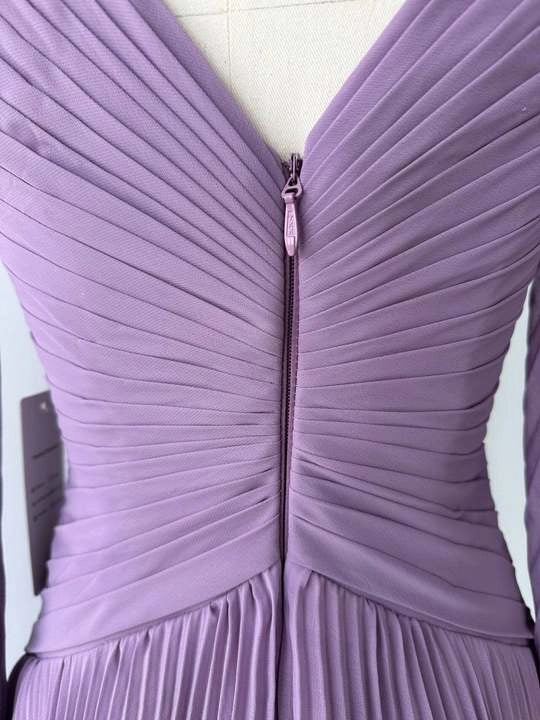 Elegant A-Line V-Neck Long Sleeve V-Back Pleated Maxi Mother of the Bride Dress