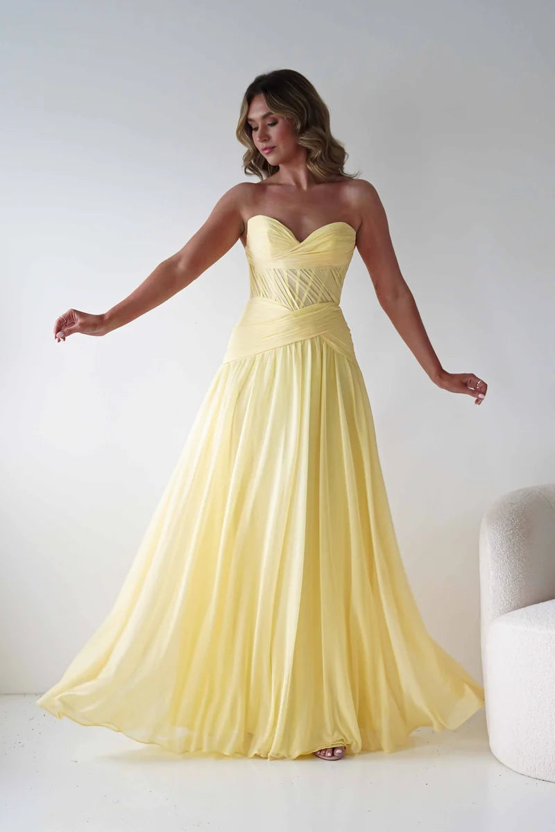 Romantic A-Line Sweetheart Strapless Lace-Up Back Chiffon Floor-Length Prom Dress