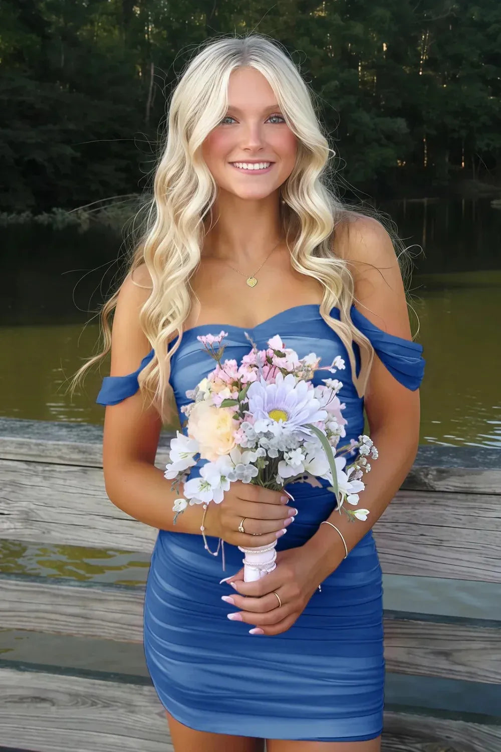 Chic Sheath Sweetheart Off-Shoulder Fitted Back Ruched Mini Homecoming Dress