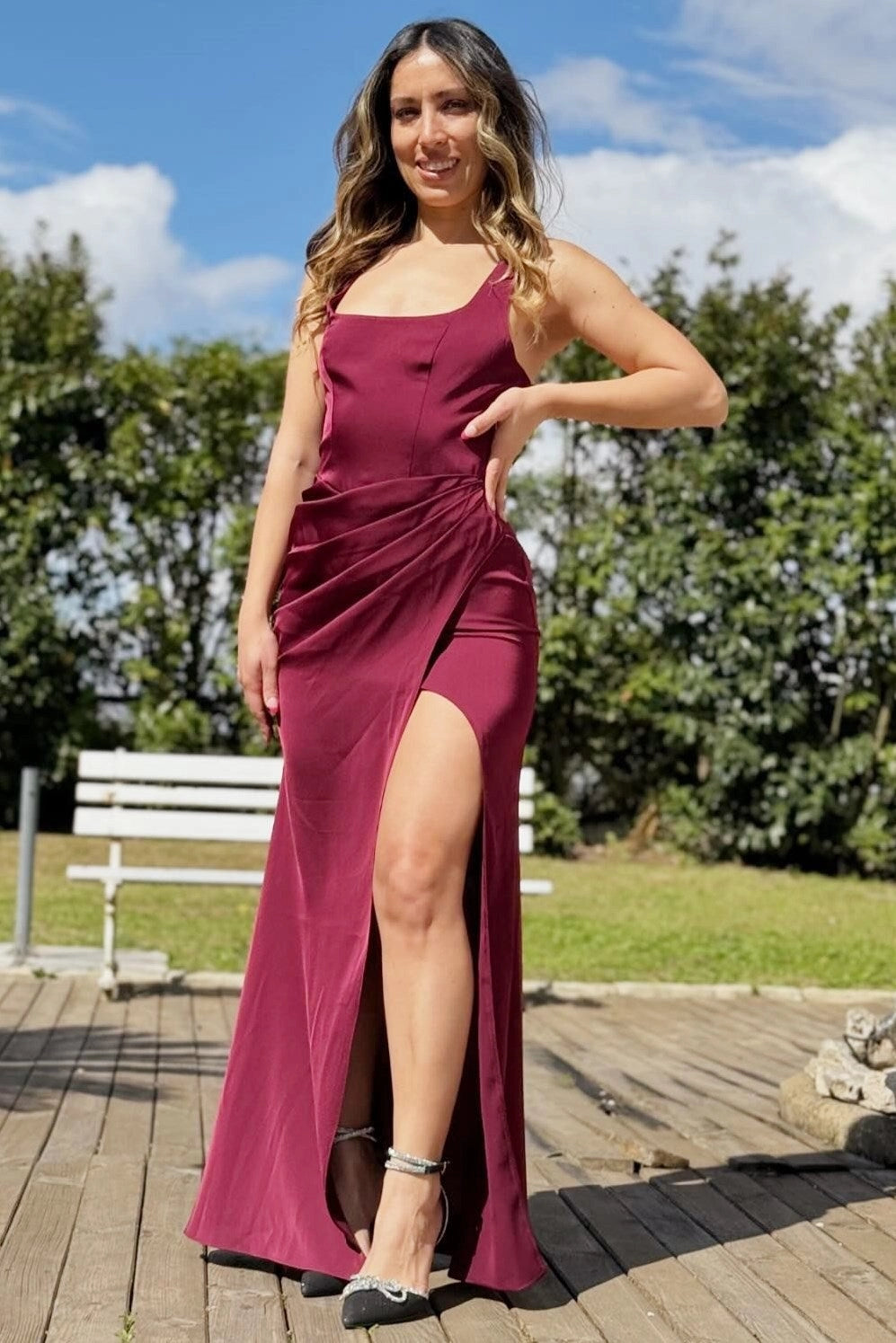 Loverlm burgundy satin sheath prom dress with square neckline, ruched waist and high slit