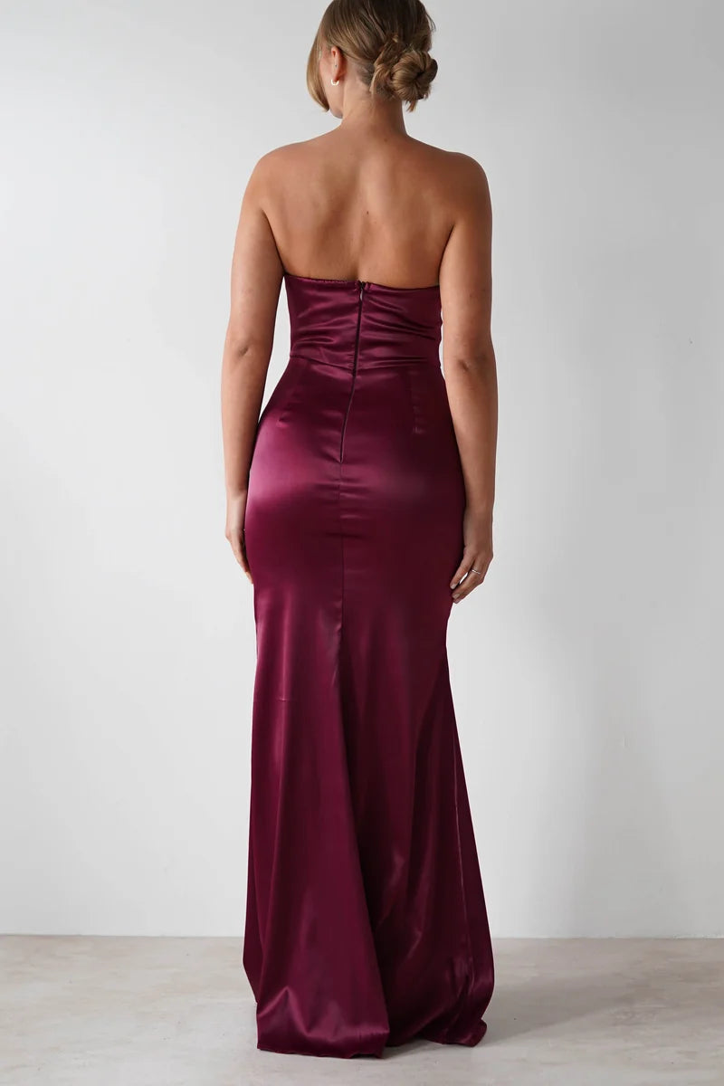 Elegant Mermaid Strapless Sleeveless Zipper Back Slit Floor-Length Evening Dress