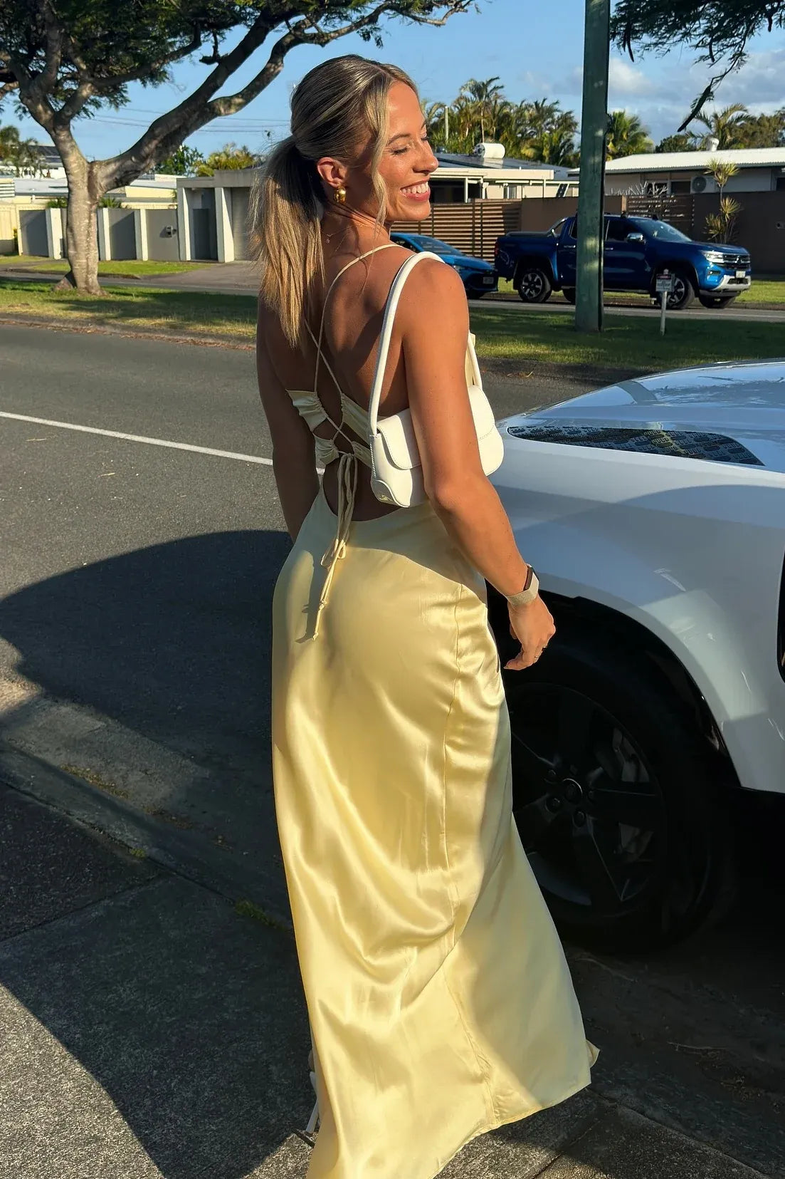Elegant Sheath Cowl-Neck Spaghetti-Strap Criss-Cross-Back Floor-Length Prom Dress