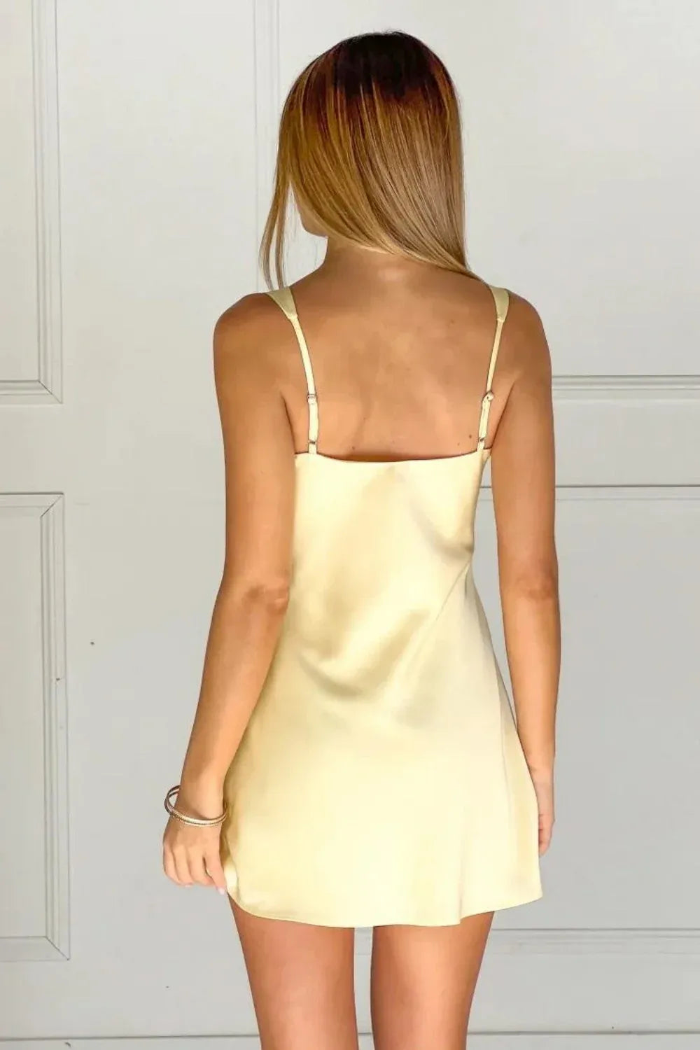 Sweet A-Line Sweetheart Sleeveless Closed-Back Satin Mini Yellow Homecoming Dress