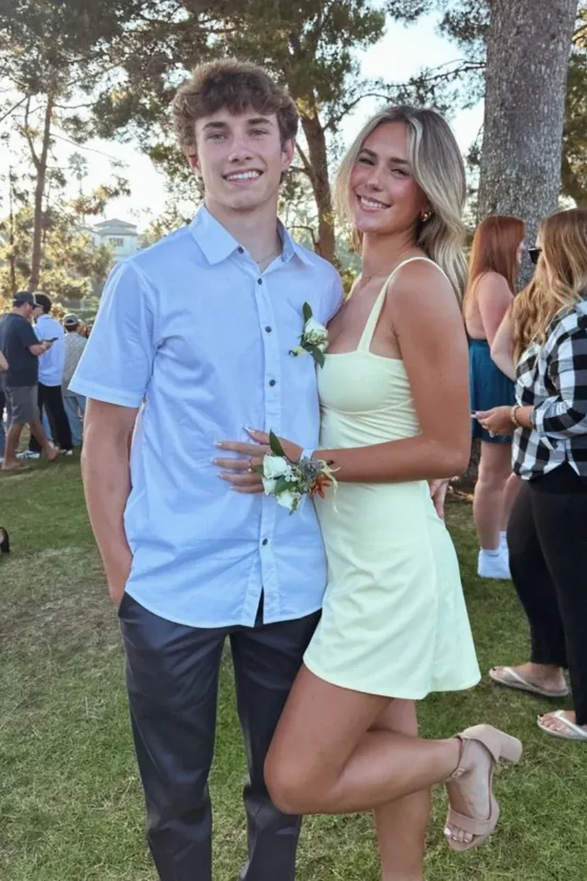 Chic Bodycon Square Neck Sleeveless Butter Yellow Mini Homecoming Dress