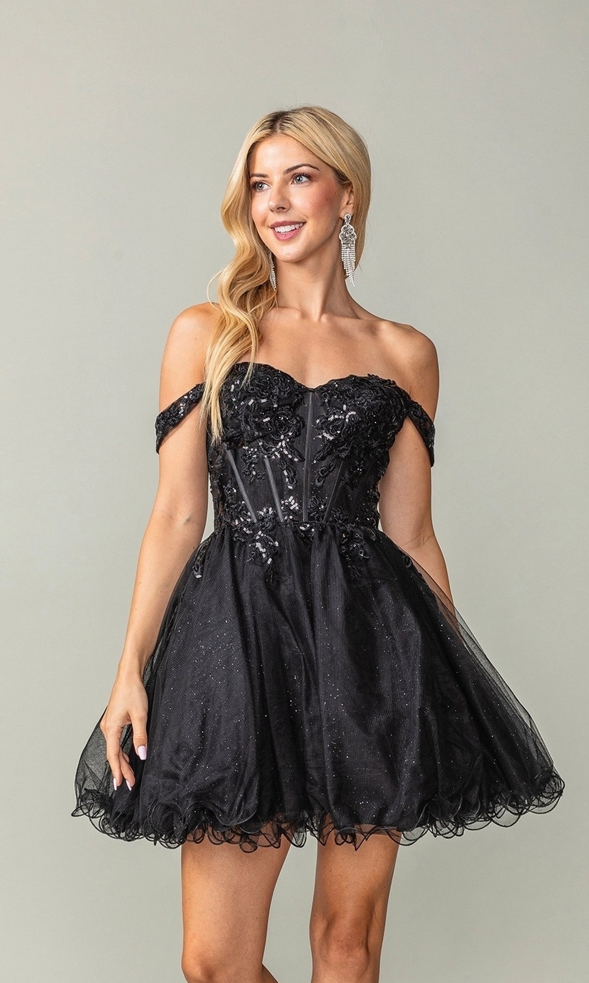Romantic A Line Sweetheart Off Shoulder Tulle Mini Homecoming Dress