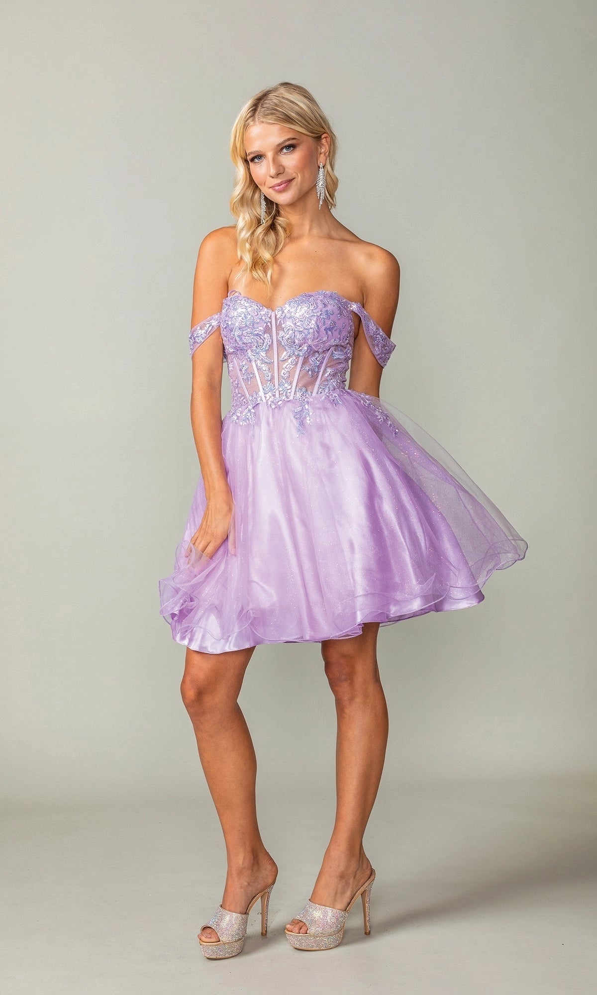 Romantic A Line Sweetheart Off Shoulder Tulle Mini Homecoming Dress