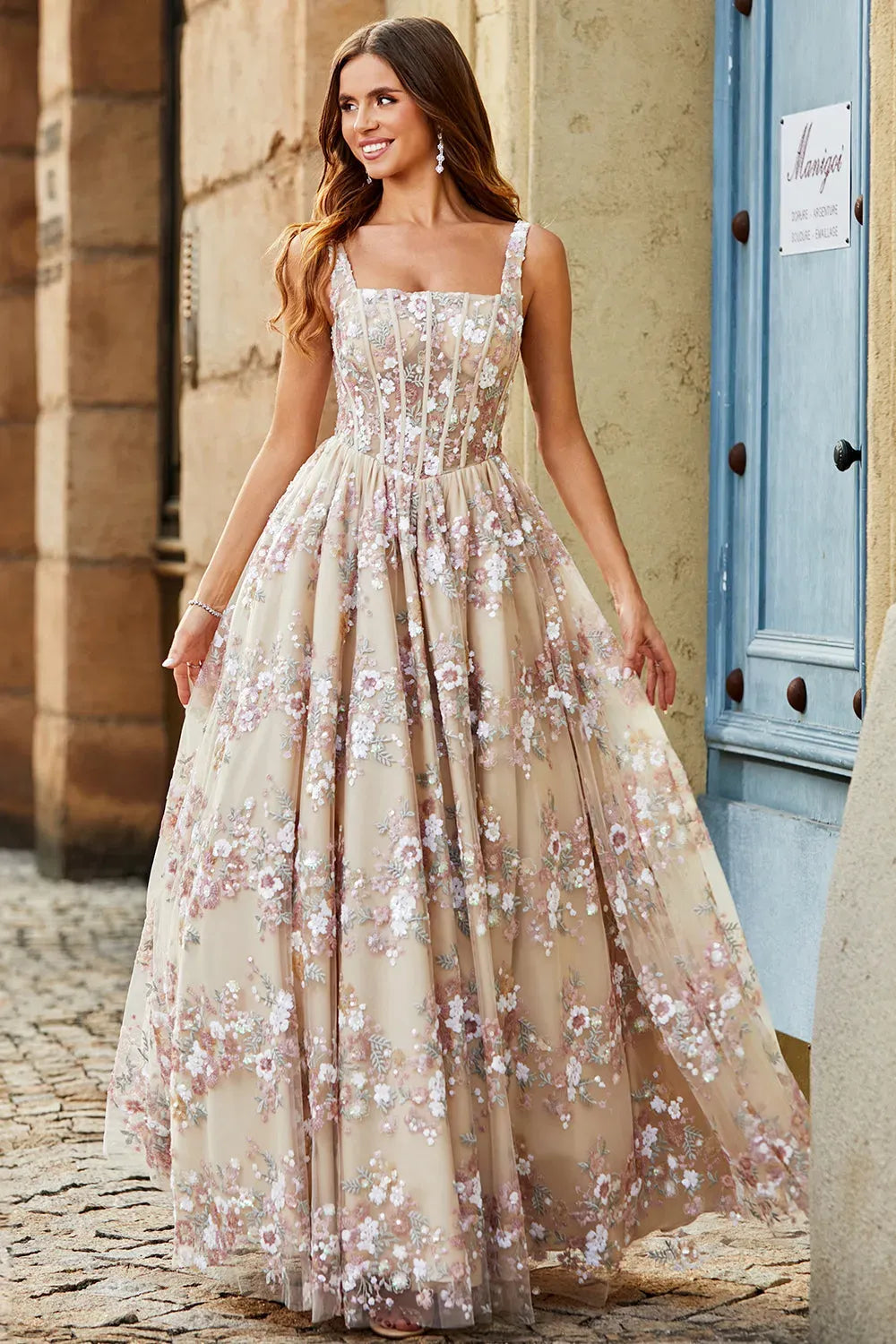 Romantic A-Line Square Neck Sleeveless V-Back Floral Floor-Length Champagne Prom Dress