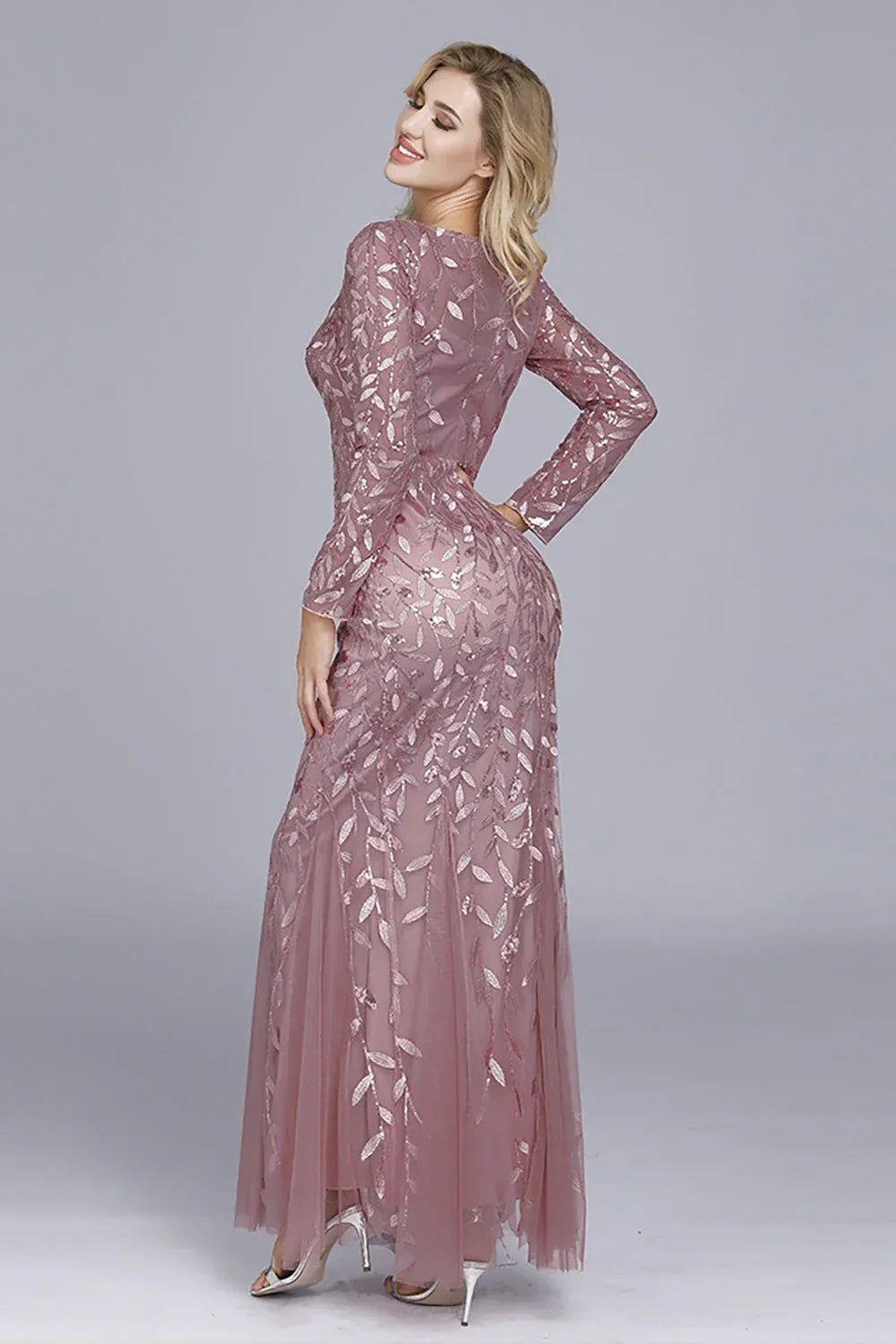 Radiant Tulle Mermaid Scoop-Neck Long-Sleeve High-Back Floor-Length Evening Dress