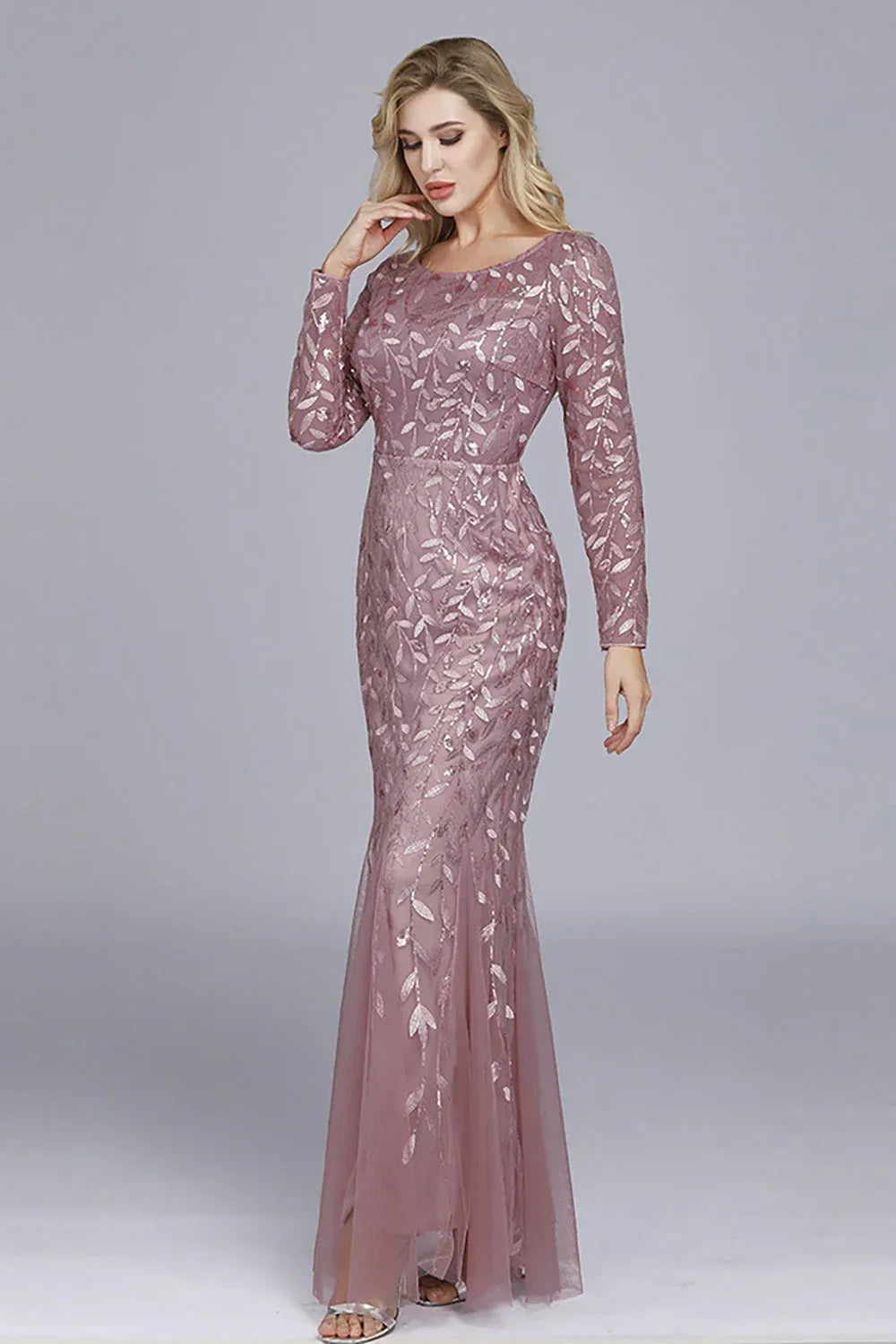 Radiant Tulle Mermaid Scoop-Neck Long-Sleeve High-Back Floor-Length Evening Dress