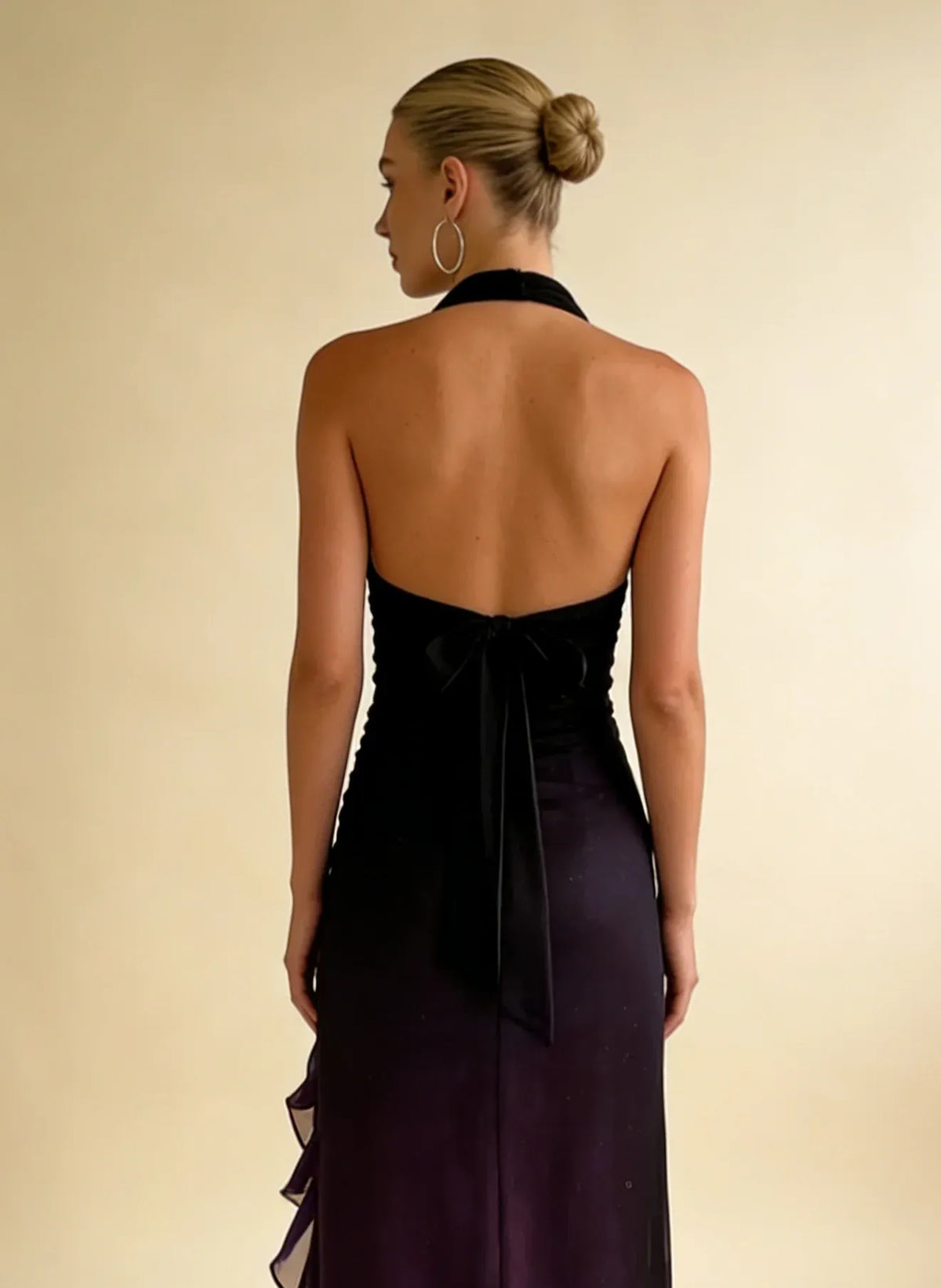 Elegant Sheath Halter Sleeveless Open-Back Ruffle Floor-Length Evening Dress