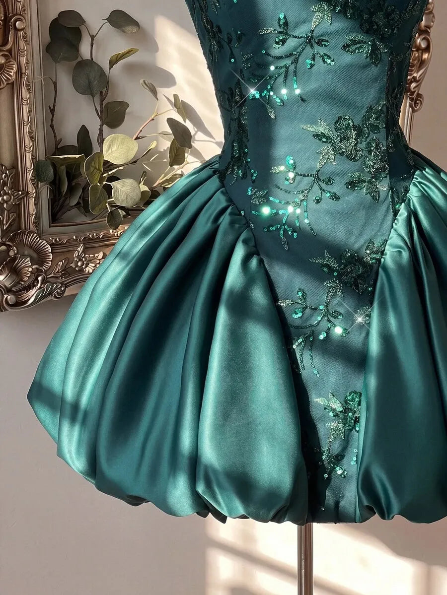 Glamorous A-Line Sweetheart Strapless Lace-Up Bubble Homecoming Dress
