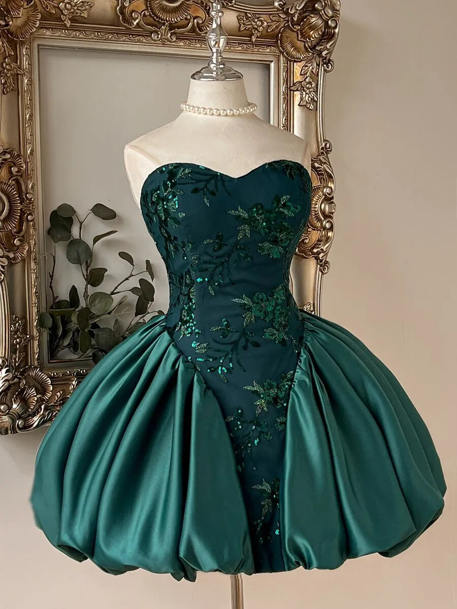 Glamorous A-Line Sweetheart Strapless Lace-Up Bubble Homecoming Dress