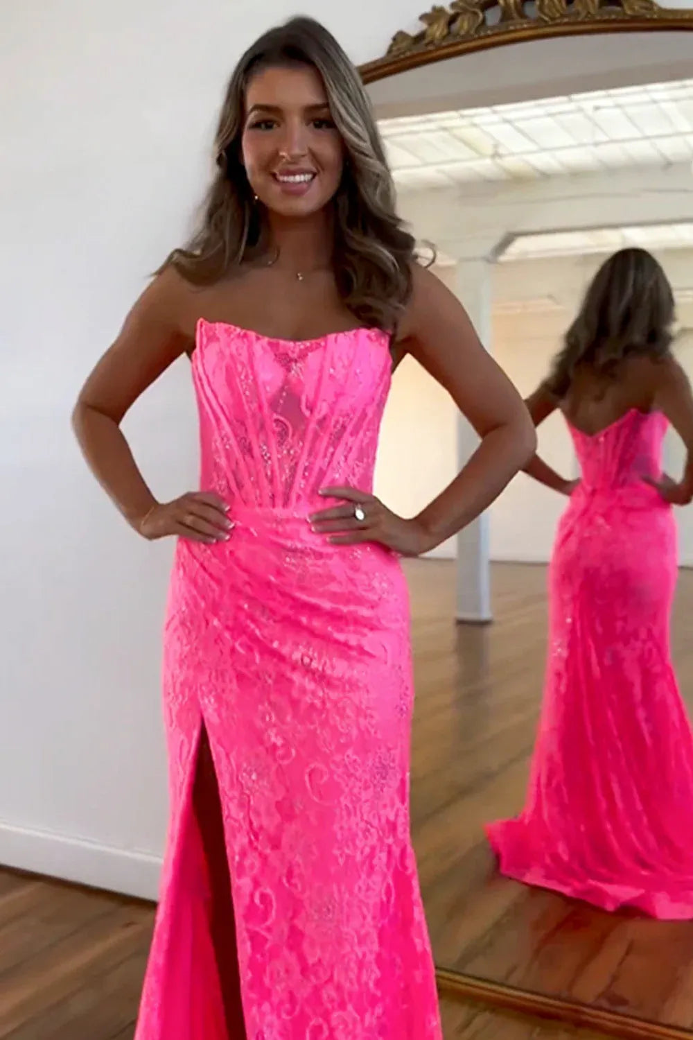 Glamorous Lace Mermaid Scoop Neck Strapless V Back Floor Length Prom Dress