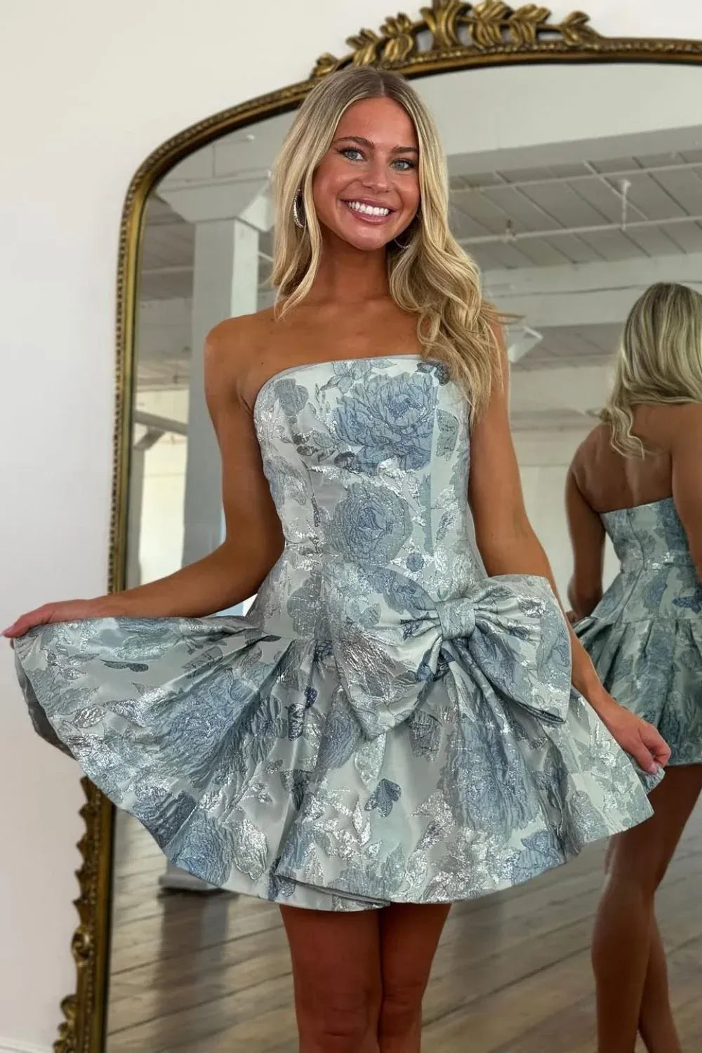 Chic A-Line Straight Neck Strapless Back Mini Homecoming Dress with Bow