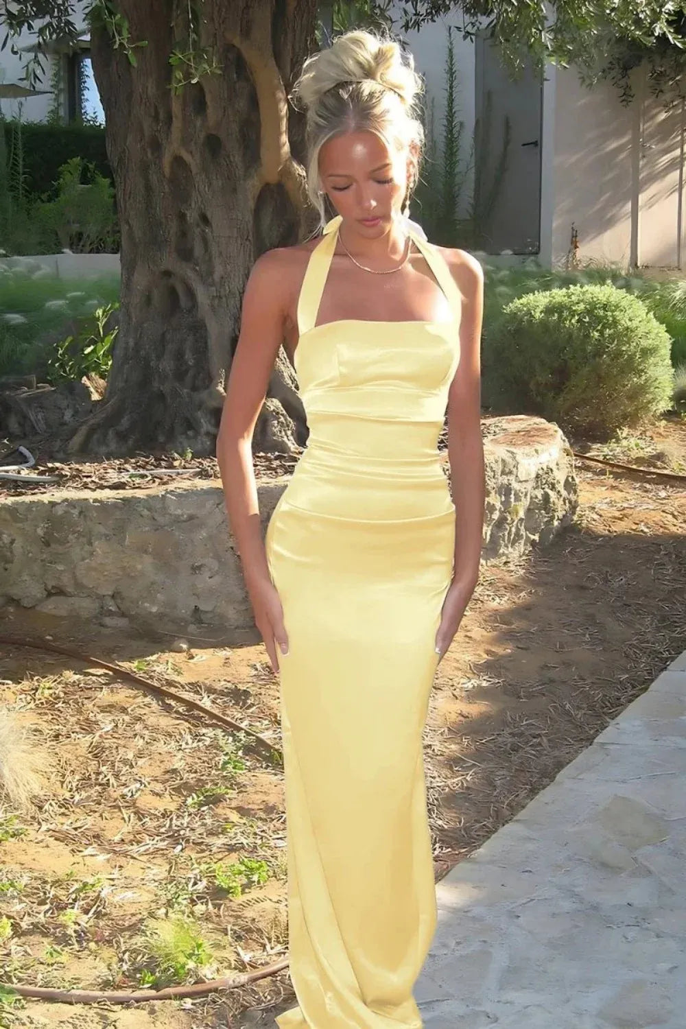 Elegant Satin Sheath Halter Sleeveless Open Back Floor Length Prom Dress