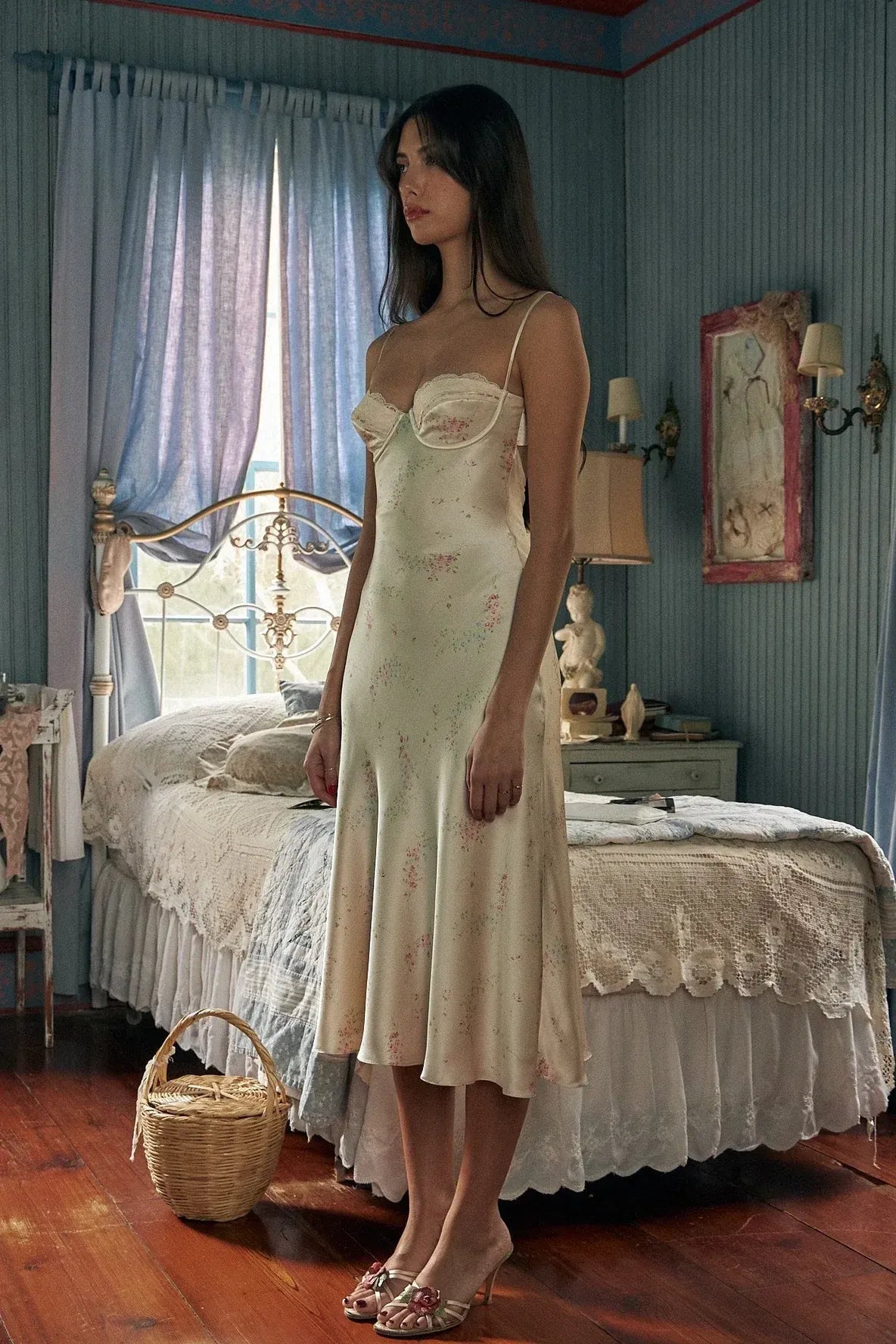 Chic A-Line Sweetheart Spaghetti-Strap Cutout-Back Floral Satin Tea-Length Homecoming Dress