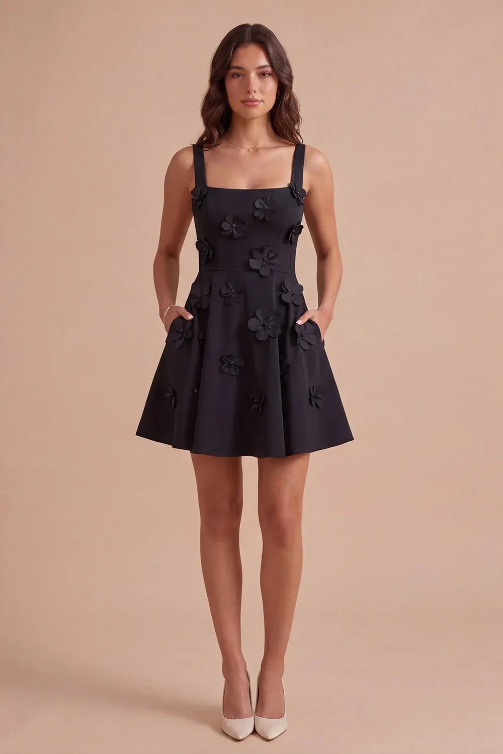 Charming A-Line Square Neck Sleeveless Lace-Up Back Short Homecoming Dress