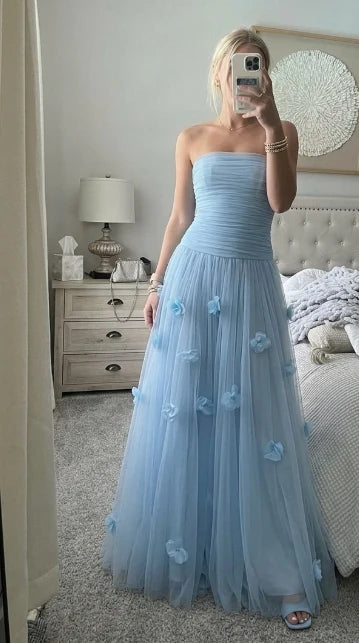 Romantic A-Line Strapless Sleeveless Zip Back Floor Length Prom Dress