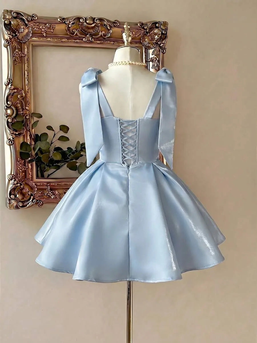 Elegant A-Line Sweetheart Sleeveless Lace-Up Back Short Homecoming Dress