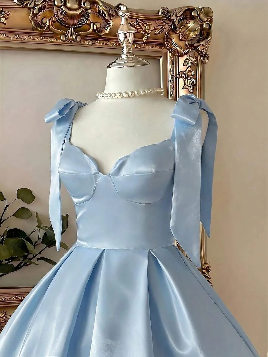Elegant A-Line Sweetheart Sleeveless Lace-Up Back Short Homecoming Dress